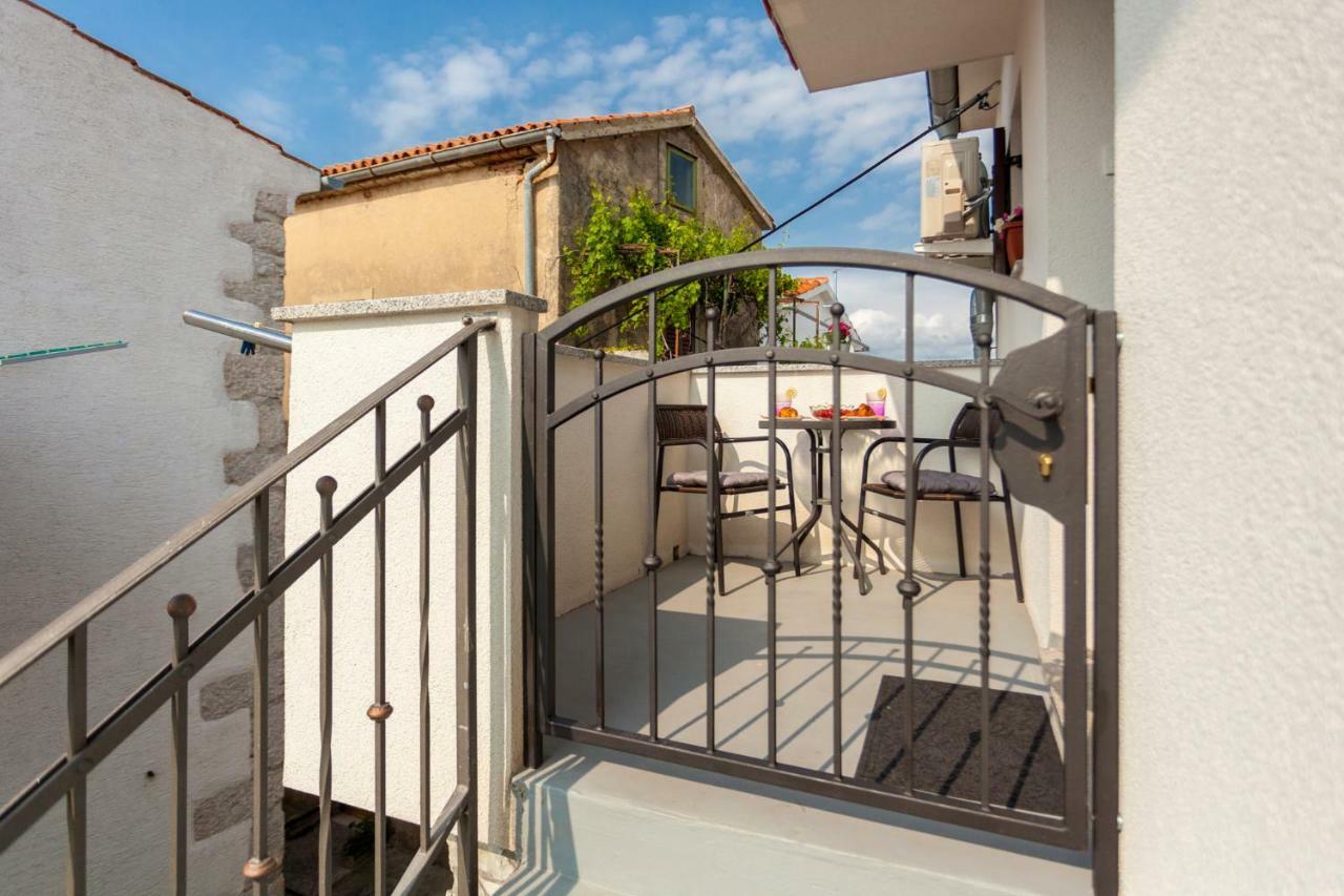 Apartment Nonna Krk Town Exteriér fotografie