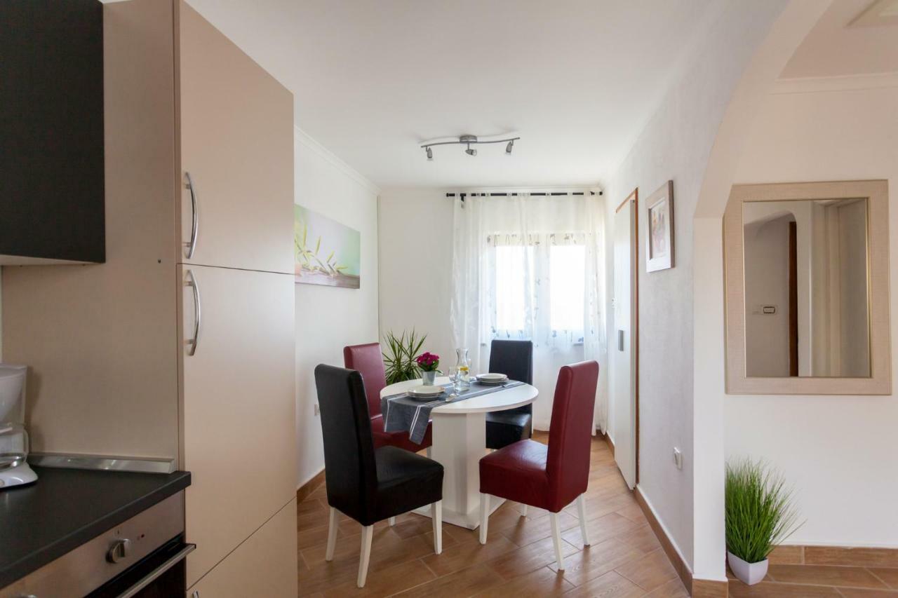 Apartment Nonna Krk Town Exteriér fotografie
